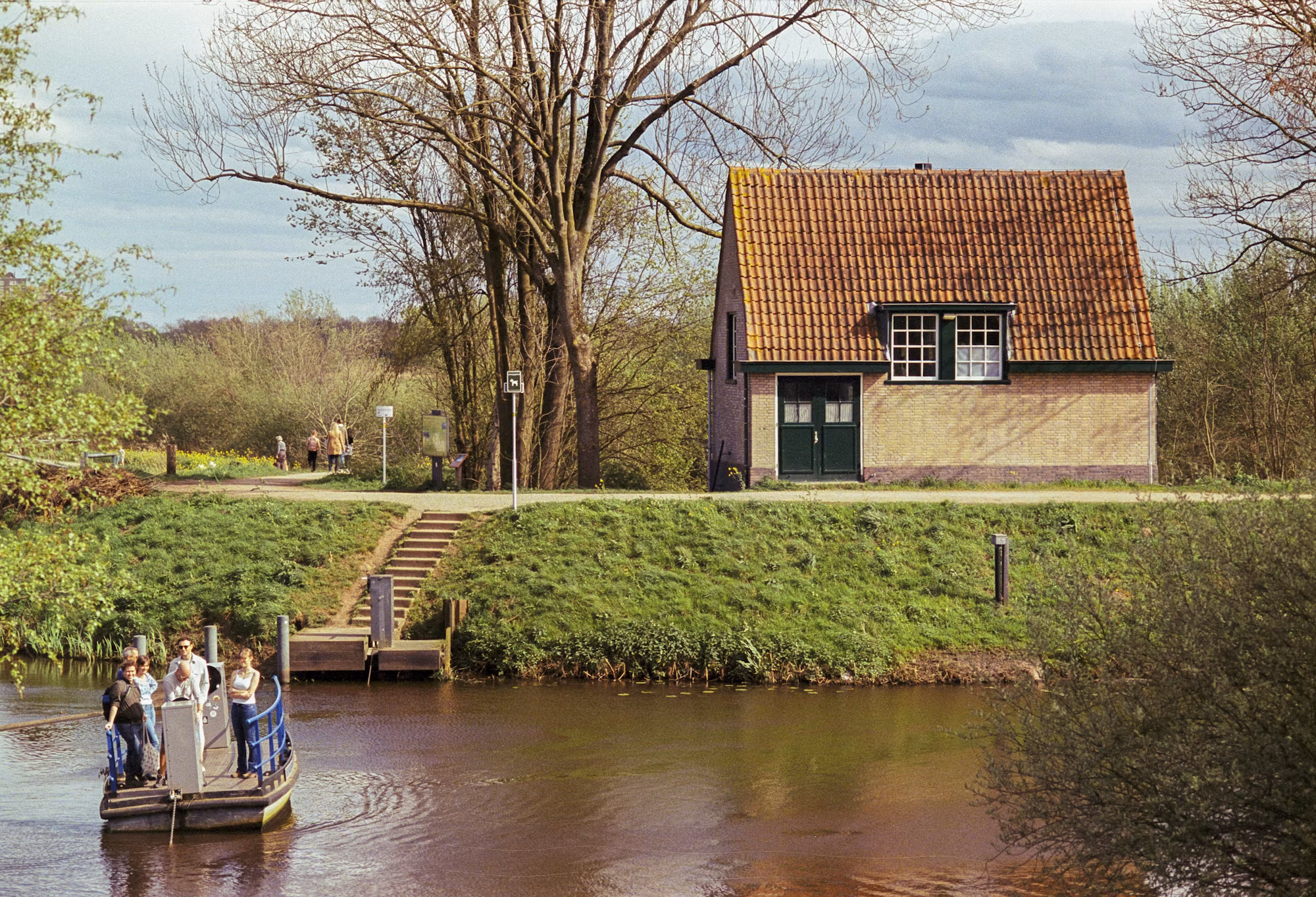 The Art of Slow Travel: Embracing Mindfulness on the Road