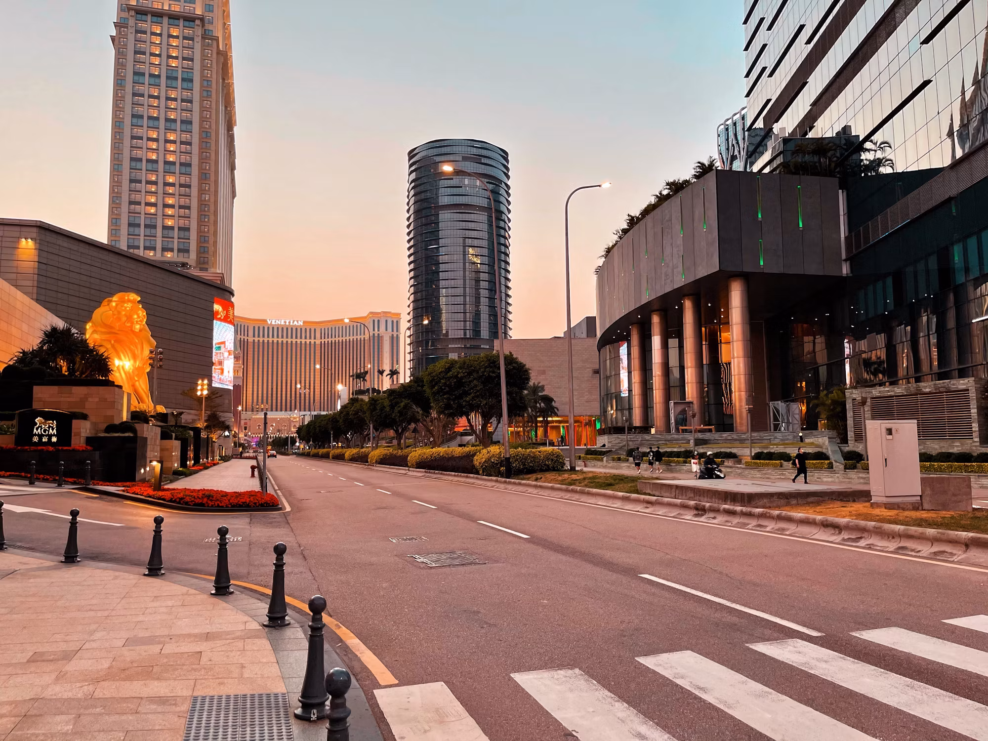 Exploring the Future of Remote Work: How Technology is Redefining the Workplace